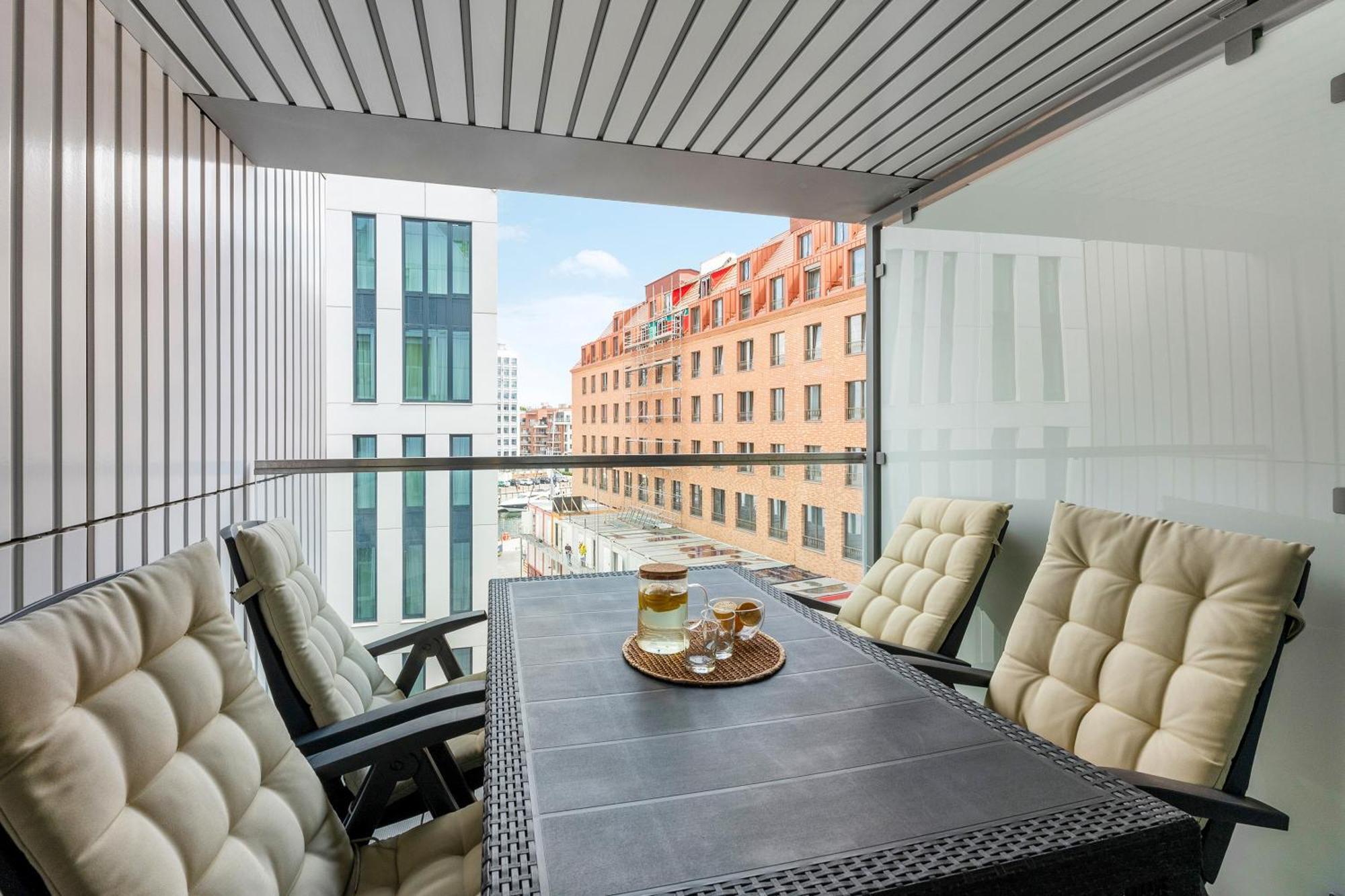 Granaria Riverside By Downtown Apartments — Photos 1